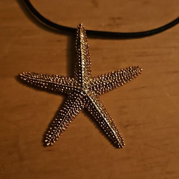 Ocean Starfish Necklace & Earrings Set Silvery Copper Tone Nautical Jewelry - Picture 2 of 3